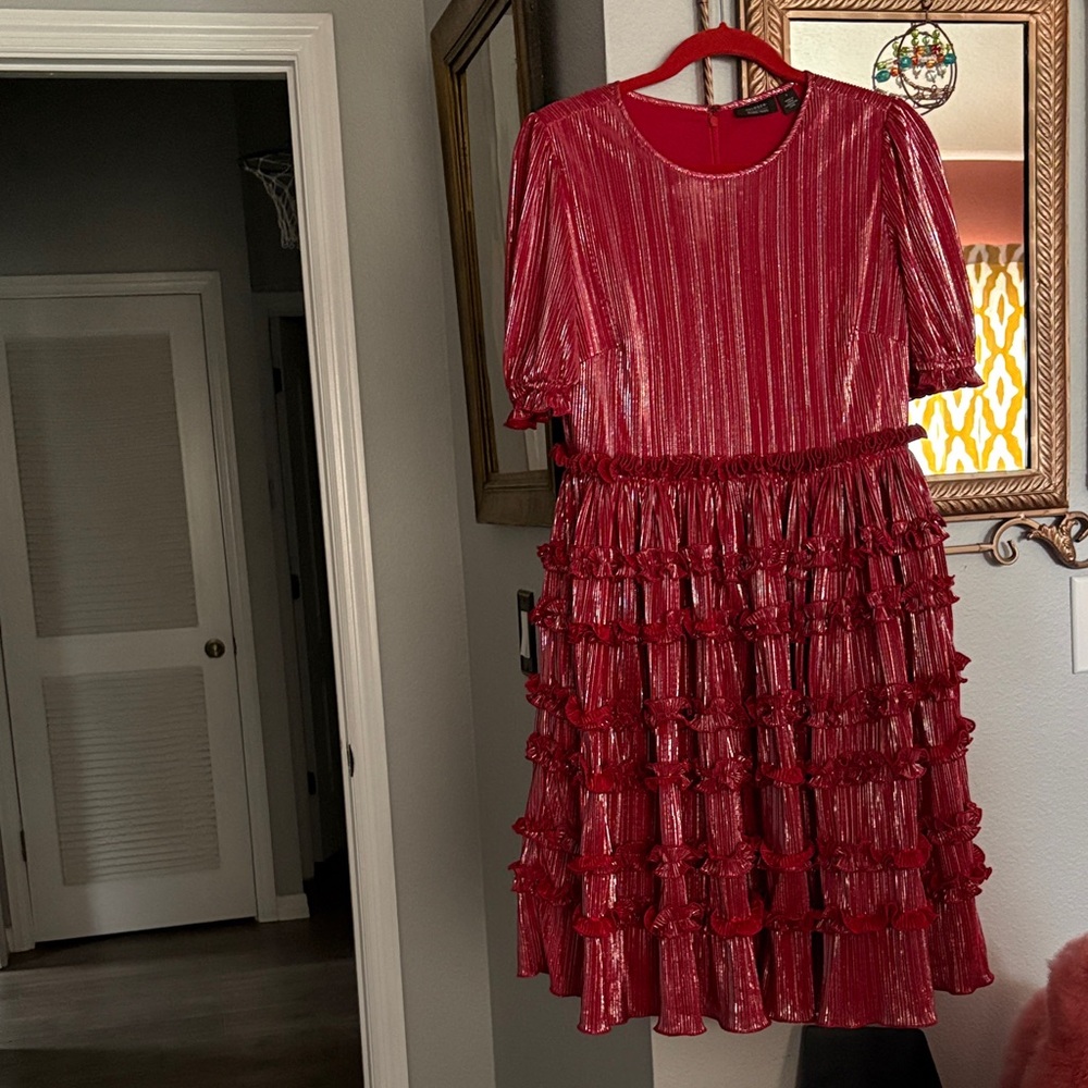 Halogen x Atlantic- Pacific Shimmering Red Ruffle Dress. Sz S EUC
Zipper back.